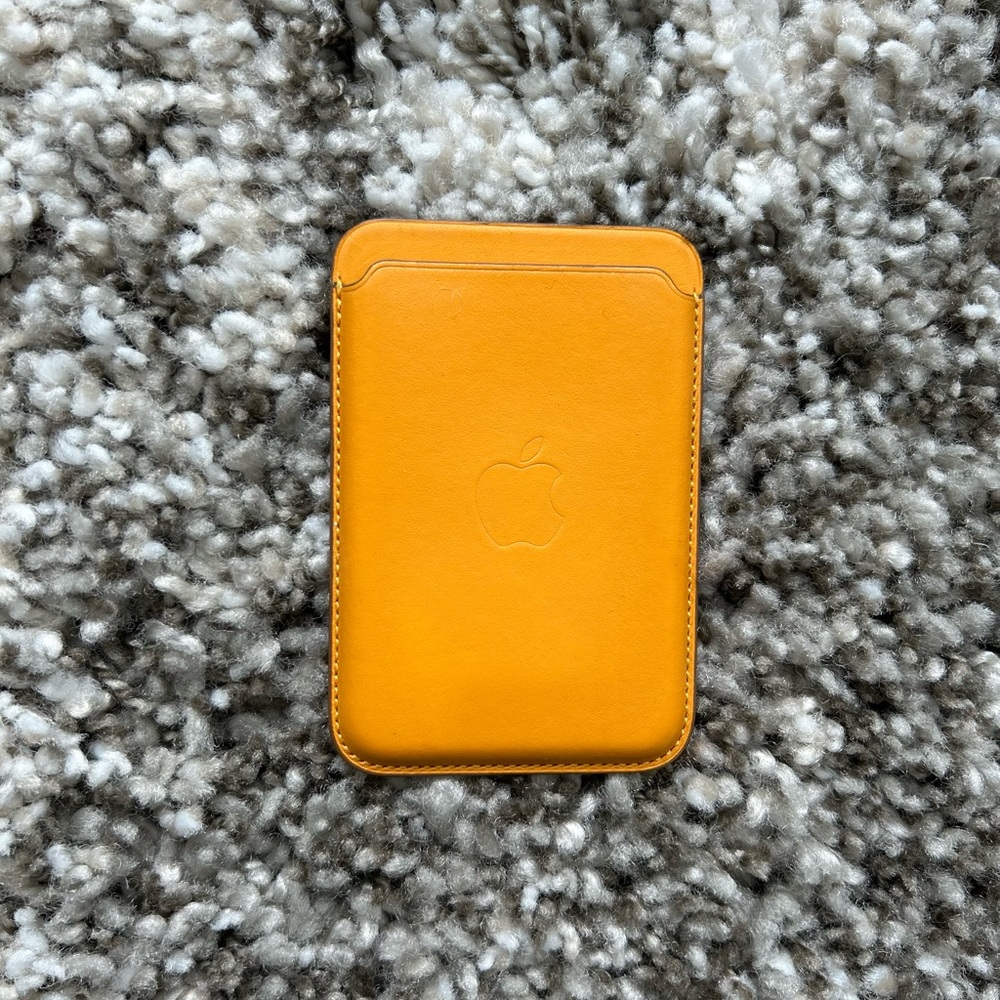 Iphone Leather Wallet with MagSafe - Orange